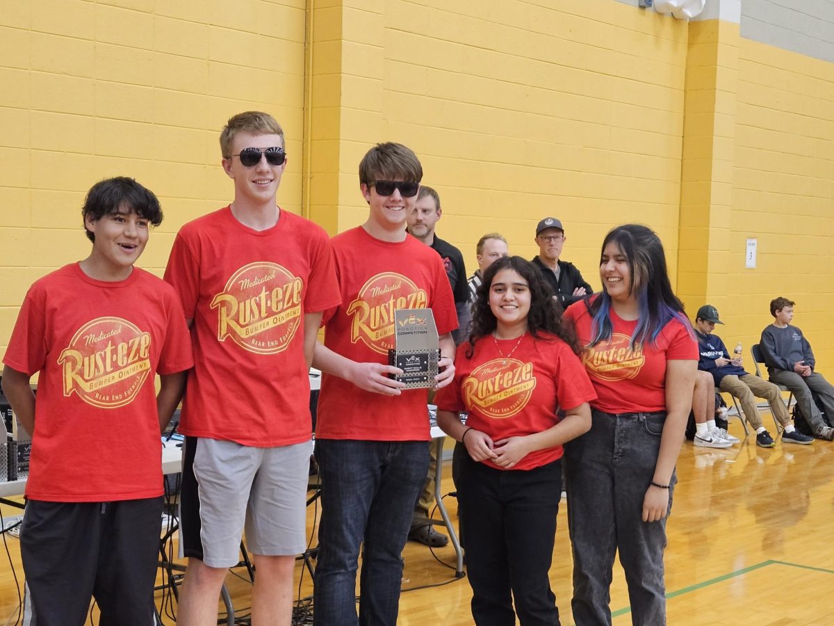 The winning team Rusteze at the tournament in Hailey last Friday. Pictured from left to right:  Julian Gutierrez, Porter Young, Isaac Tuft, Evelyn Guadarrama, and Elizabeth Calderon (photo courtesy of Mrs. Jamison).